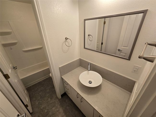 C - 702 W 6 Th St, Home with 2 bedrooms, 1 bathrooms and 1 parking in Taylor TX | Image 6