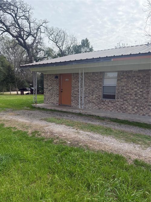 apt-c-913 Prentice St, Huntsville, TX, 77340-6083 | Card Image