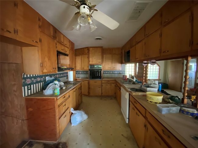 1111 N 5 Th St, House other with 3 bedrooms, 2 bathrooms and null parking in Haskell TX | Image 4