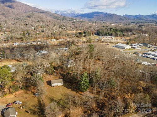 332 and 333 Richmond Avenue, Swannanoa, NC, 28778 | Card Image