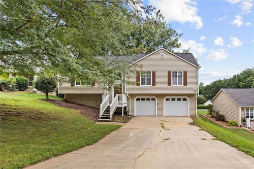 220 Magnolia Tree Ct, Alpharetta, GA, 30022-6618 | Card Image