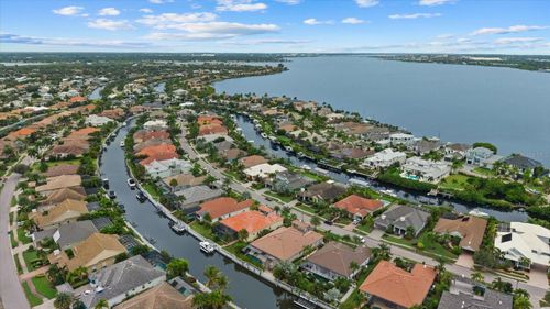 575 Fore Dr, BRADENTON, FL, 34208-8447 | Card Image