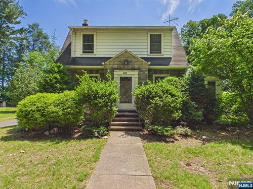 440 Grove St, Oradell, NJ, 07649-1720 | Card Image