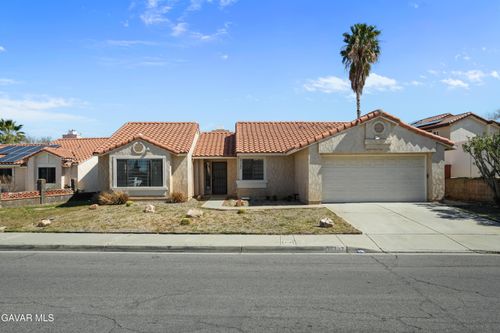 37702 50th St E, Palmdale, CA, 93552-3825 | Card Image