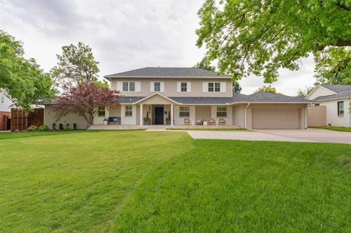 1808 Dorchester Place, Nichols Hills, OK, 73120 | Card Image