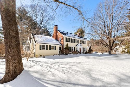 735 Lowell Rd, Concord, MA, 01742-5500 | Card Image