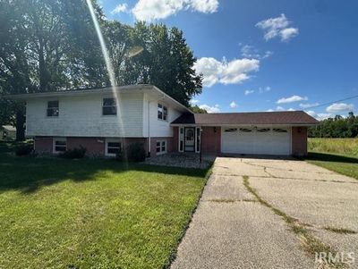 22758 County Road 118 Road, House other with 3 bedrooms, 2 bathrooms and null parking in Goshen IN | Image 1