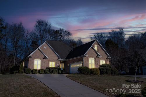 1305 Wrenwood Ct, Salisbury, NC, 28146-8685 | Card Image