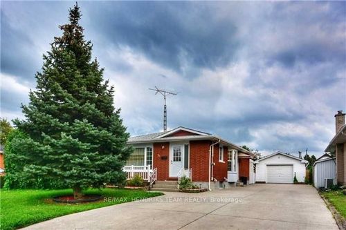 lower-14 Rendale Ave, Saint Catharines, ON, L2M6G1 | Card Image