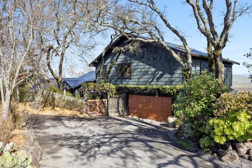 160 Crest Road, Novato, CA, 94945 | Card Image