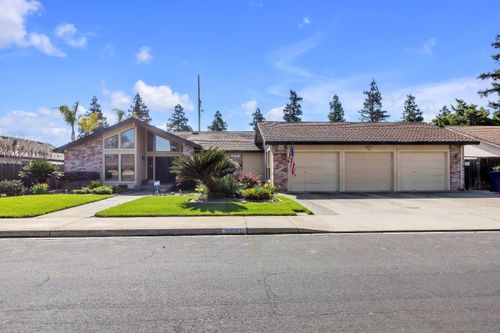 2504 Bridle Path Ln, Modesto, CA, 95356-0603 | Card Image