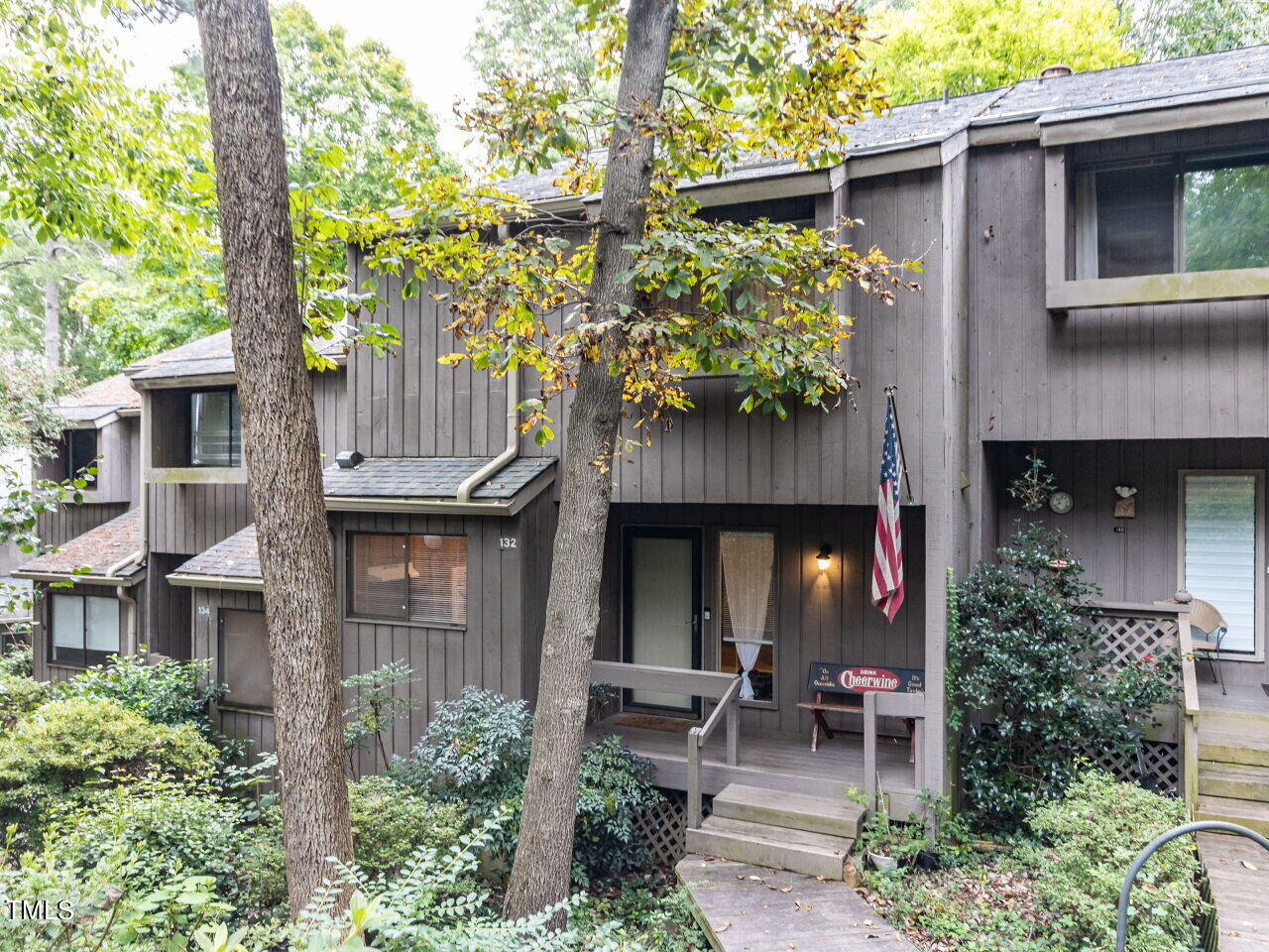Ridge Trl, Chapel Hill, NC 27516