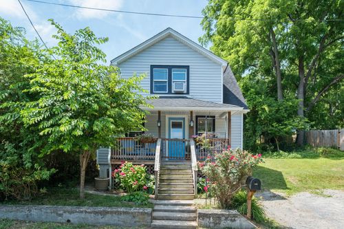 1620 Plunkett St, Staunton, VA, 24401-3842 | Card Image