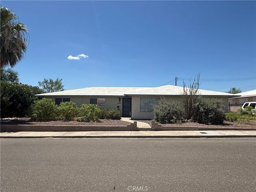 1611 Collins St, Needles, CA, 92363-2809 | Card Image
