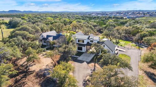 31952 Smithson Valley Rd, Bulverde, TX, 78163-2792 | Card Image