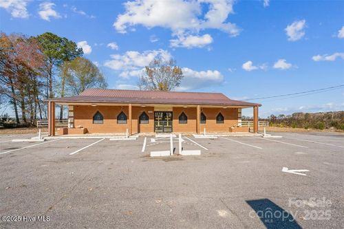1040 Us Highway 13 And 17 S, Windsor, NC, 27983-9134 | Card Image