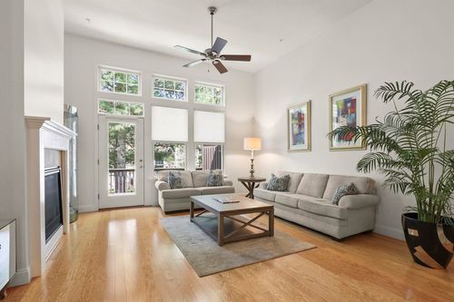 21-21 Grey Hawk Dr, Mashpee, MA, 02649-4417 | Card Image