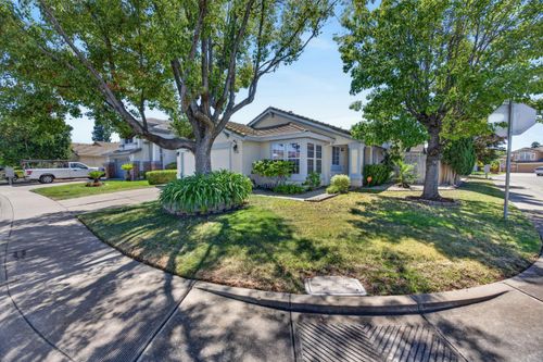 8410 Patmon Drive, Elk Grove, CA, 95624 | Card Image