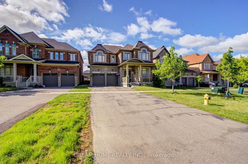 6811 14th Ave, Markham, ON, L6B1A8 | Card Image