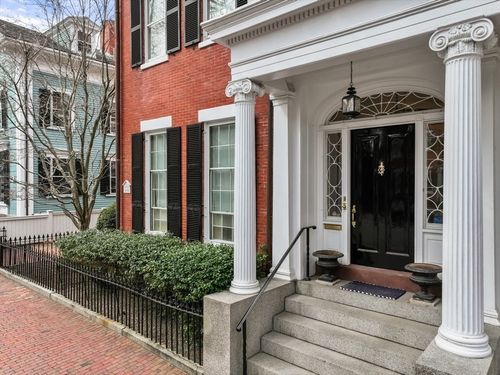 40 Chestnut St, Salem, MA, 01970-3129 | Card Image