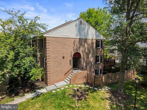 6028 Crown Royal Cir, ALEXANDRIA, VA, 22310-1743 | Card Image