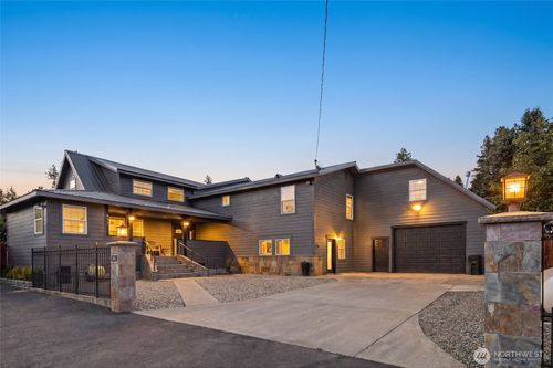 561 3rd St, Ronald, WA, 98940-0018 | Card Image