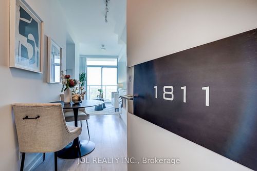 1811-33 Helendale Ave, Toronto, ON, M4R0A4 | Card Image