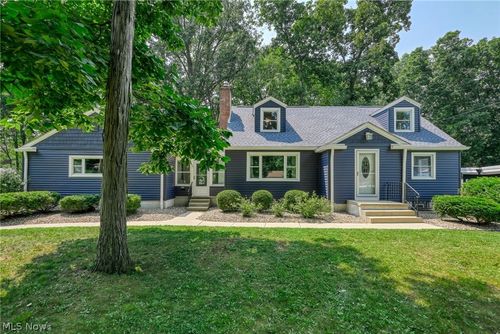 3604 Edgewood Dr, Stow, OH, 44224-3927 | Card Image