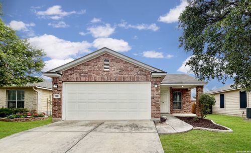 2121 Dorman Dr, New Braunfels, TX, 78130-3389 | Card Image