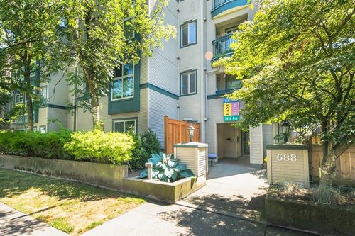 209-688 E 16th Ave, Vancouver, BC, V5T2V4 | Card Image