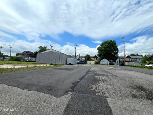 519-511519 N 4th Ave, Altoona, PA, 16601-5843 | Card Image