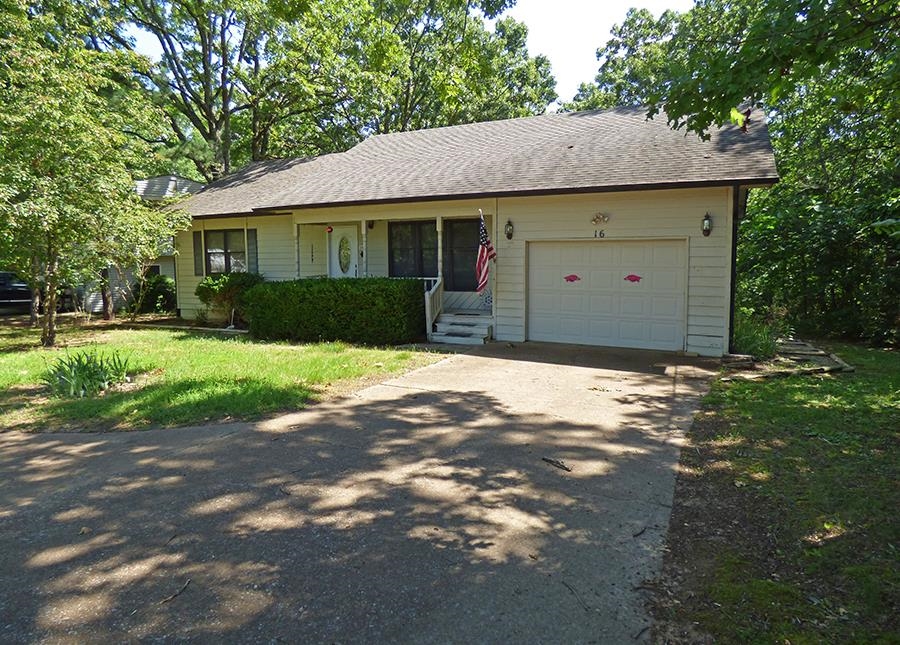 Iroquois Dr, Cherokee Village, AR 72529