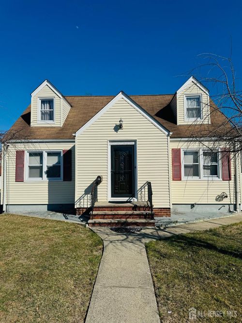 64 Post Blvd, Carteret, NJ, 07008-1544 | Card Image