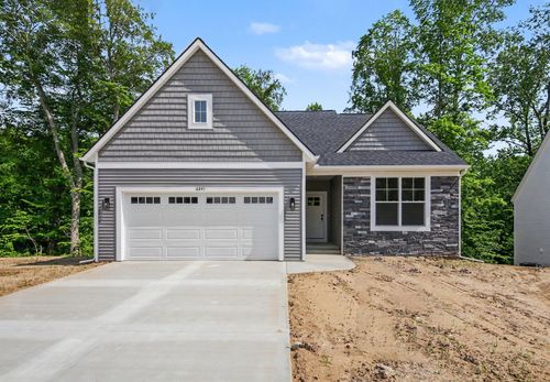 6847 Loggers Ridge Run, Caledonia, MI, 49316-7210 | Card Image
