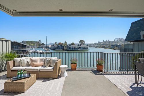 c-6 Greenwood Cove Dr, Tiburon, CA, 94920-2201 | Card Image