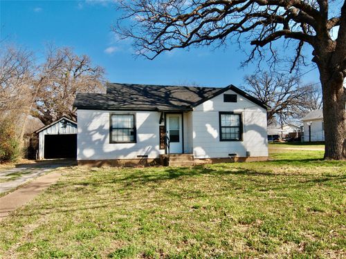 1327 Old Jacksboro Rd, Graham, TX, 76450-2832 | Card Image