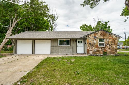 1822 Mercury Dr, Garland, TX, 75040-4751 | Card Image