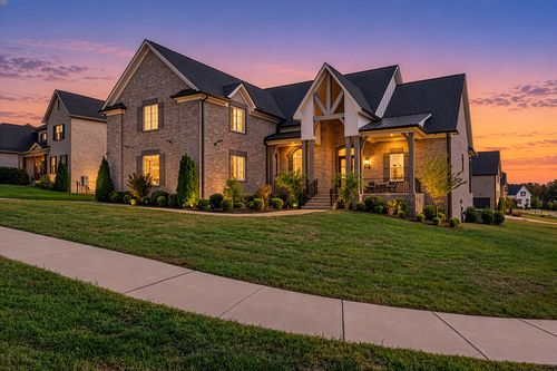 1011 Keeneland Dr, Gallatin, TN, 37066-4578 | Card Image