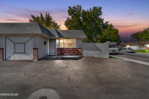 1545 Gault Way, Sparks, NV, 89431-1821 | Card Image