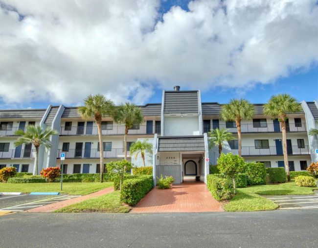 APT-201 - 4266 Deste Ct, Condo with 2 bedrooms, 2 bathrooms and null parking in Lake Worth FL | Image 18