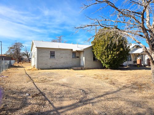 303 N Gaines Ave, Tulia, TX, 79088-2025 | Card Image