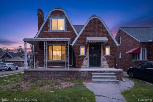 18403 Stoepel St, Detroit, MI, 48221-2268 | Card Image