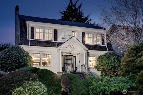 2103 5th Avenue N, Seattle, WA, 98109 | Card Image