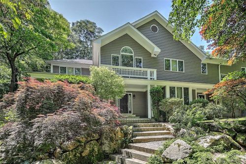 60 Pheasant Dr, East Greenwich, RI, 02818-1348 | Card Image