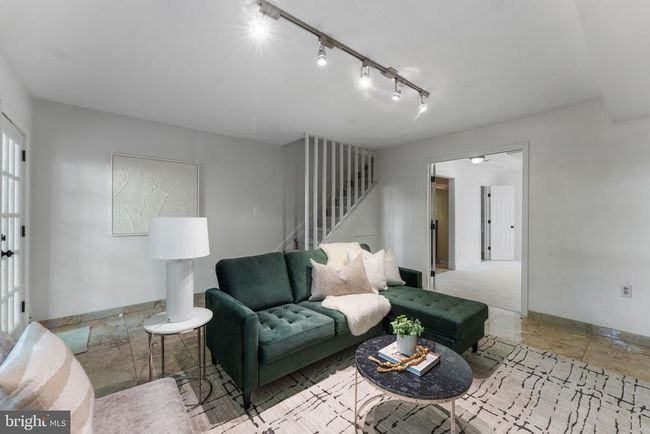 911 S Lee St, Townhouse with 4 bedrooms, 4 bathrooms and null parking in ALEXANDRIA VA | Image 33