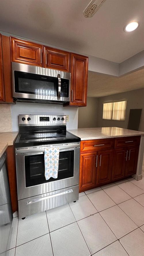 104 Saxony C, Delray Beach, FL, 33446 | Card Image