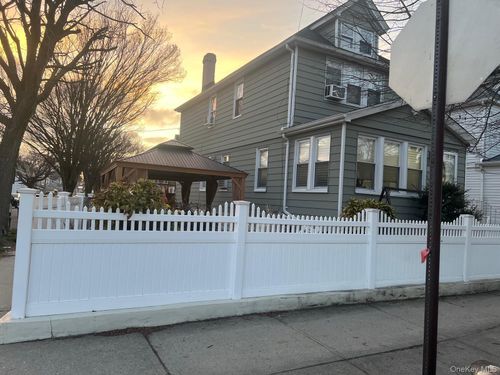 12958 134th St, South Ozone Park, NY, 11420-3431 | Card Image