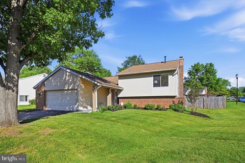 101 Park Hill Ct, STERLING, VA, 20164-1316 | Card Image