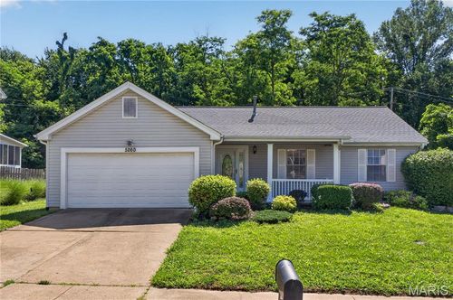 5260 Edgemere Dr, Black Jack, MO, 63033-7737 | Card Image