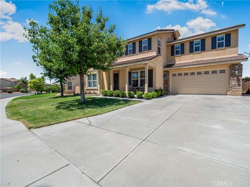 12820 Excalibur Dr, Eastvale, CA, 92880-3640 | Card Image